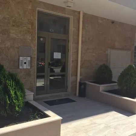 Apartment Ganevi *